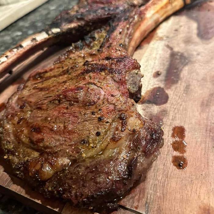 Tomahawk Steak